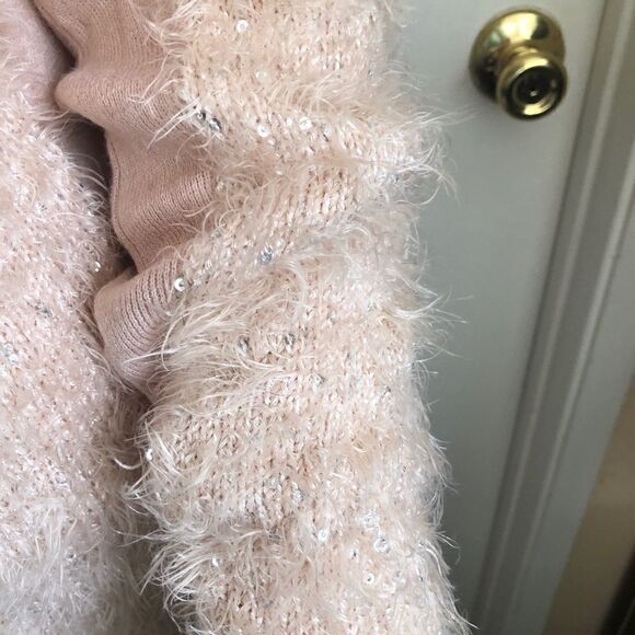 3/$25 TROUVE Knit and Sequin Pink Sweater.Size S - Picture 7 of 11